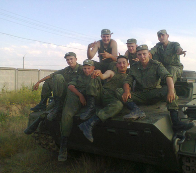 Выпускники казачьих групп на службе Отечеству